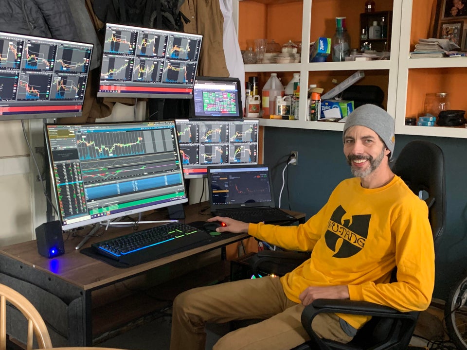 Finding the Best Desk Setup to Boost Productivity